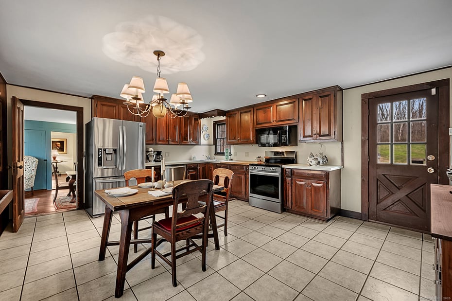 114 Carmel Hill Road North Photo 8