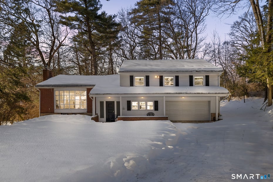 26 Forest Lane Photo 1