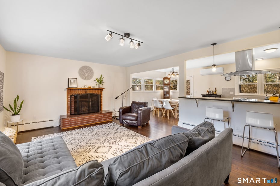 26 Forest Lane Photo 13