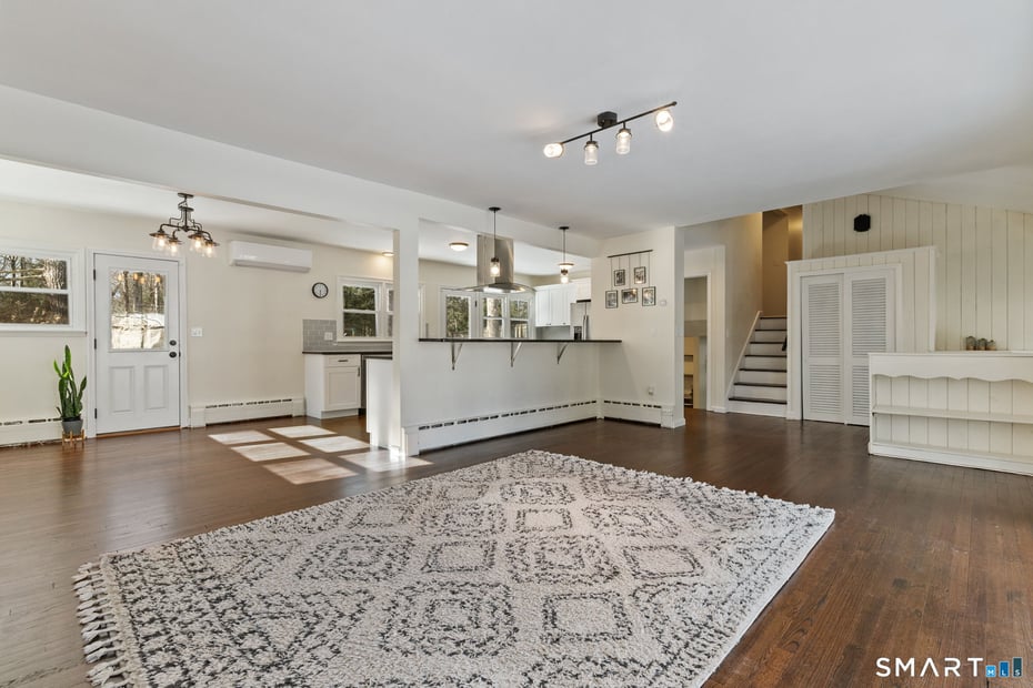 26 Forest Lane Photo 18