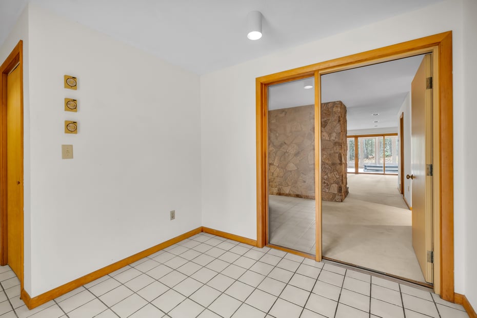 1 Northcrest Drive Photo 9