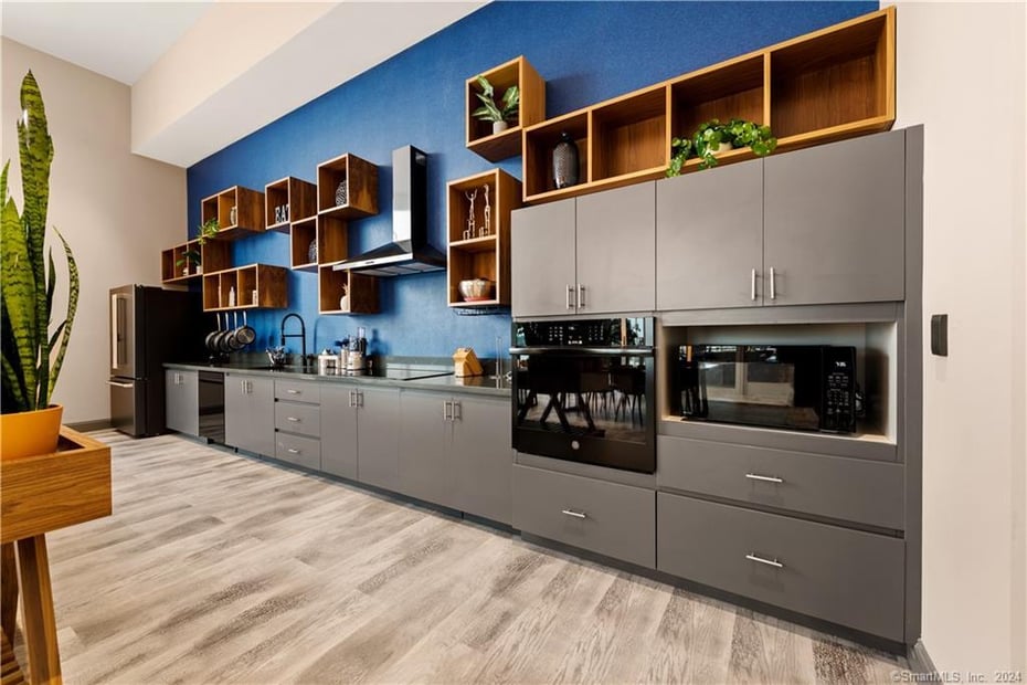 880 Pacific Street  #1557 Photo 5