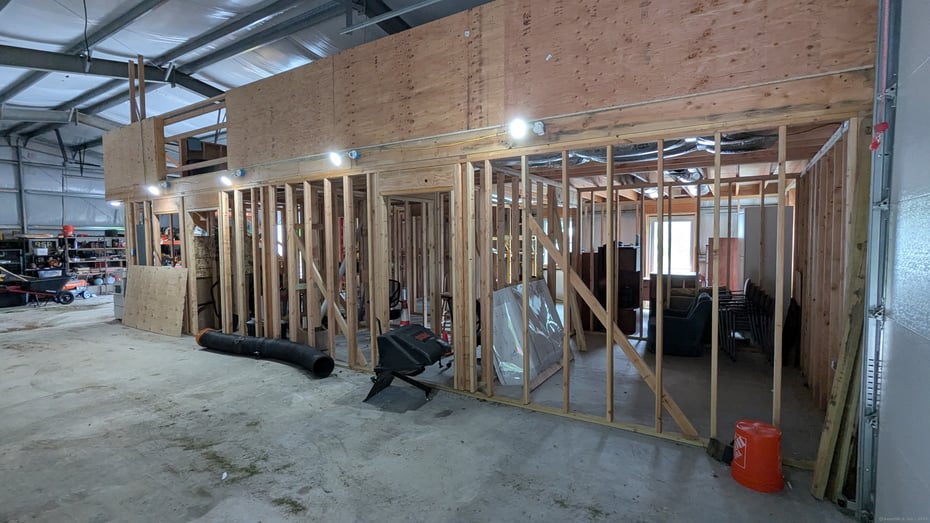 730 Plainfield Road Photo 8