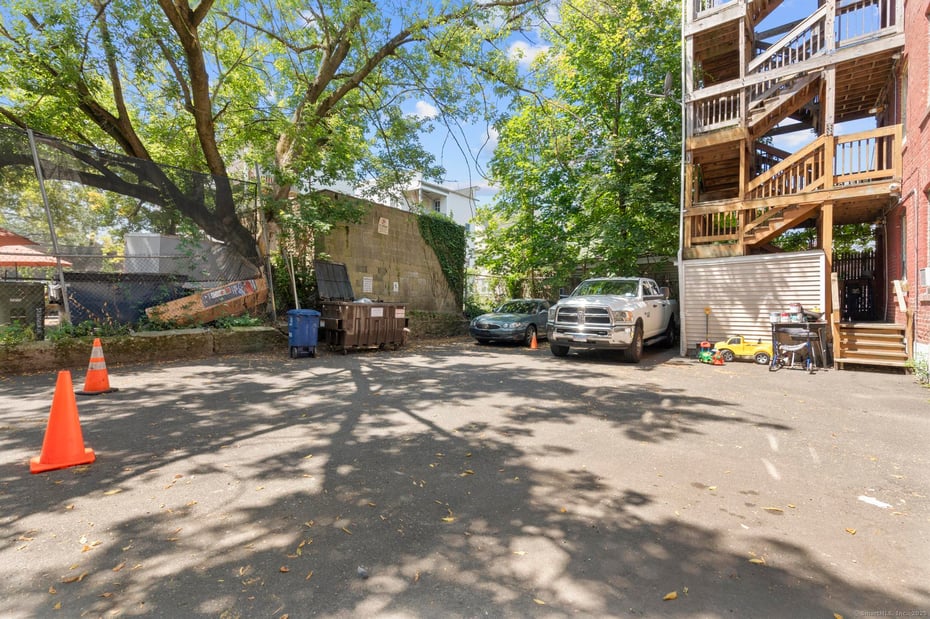 25 Whittier Street Photo 11