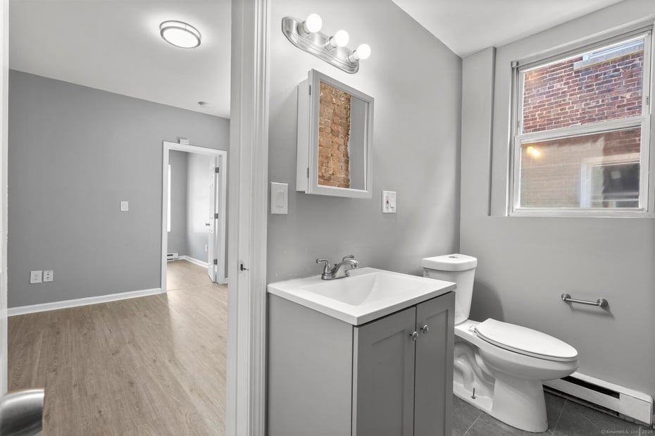 31 Whittier Street Photo 23