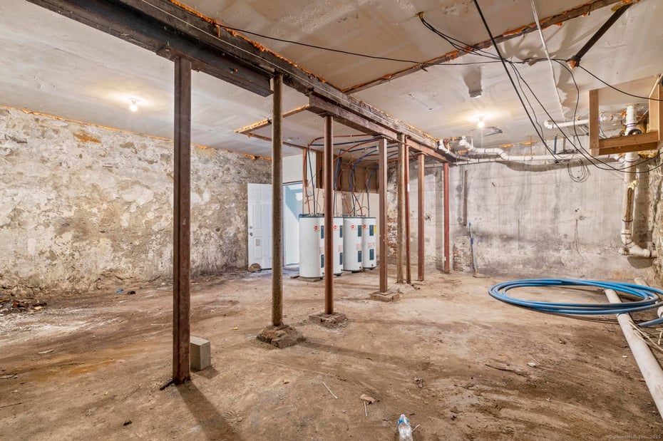 31 Whittier Street Photo 33