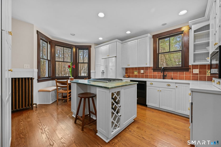 32 Catalpa Road Photo 3