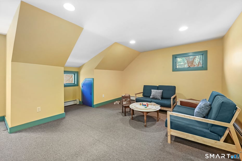 32 Catalpa Road Photo 25