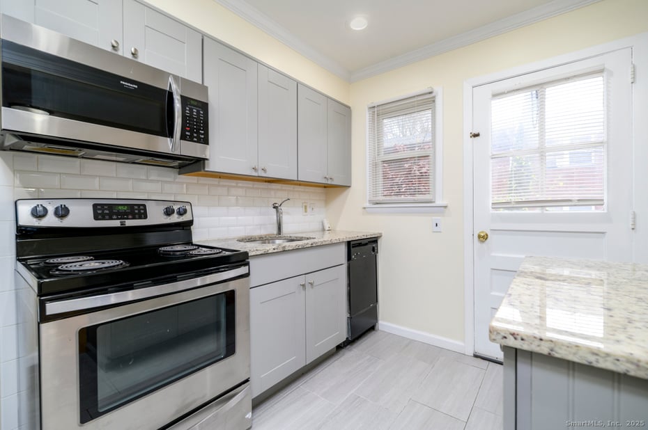 922 Shippan Avenue  #1 Photo 7