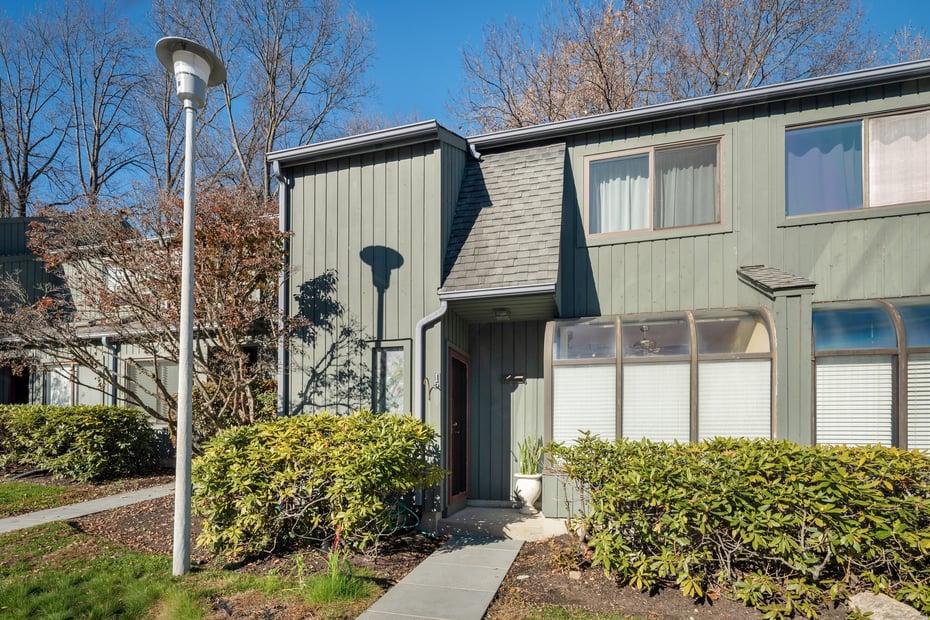 123 Old Belden Hill Road  #APT 15 Photo 2