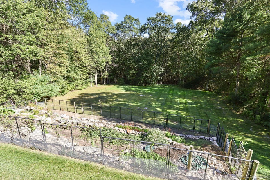 13 Woodland Drive Photo 36