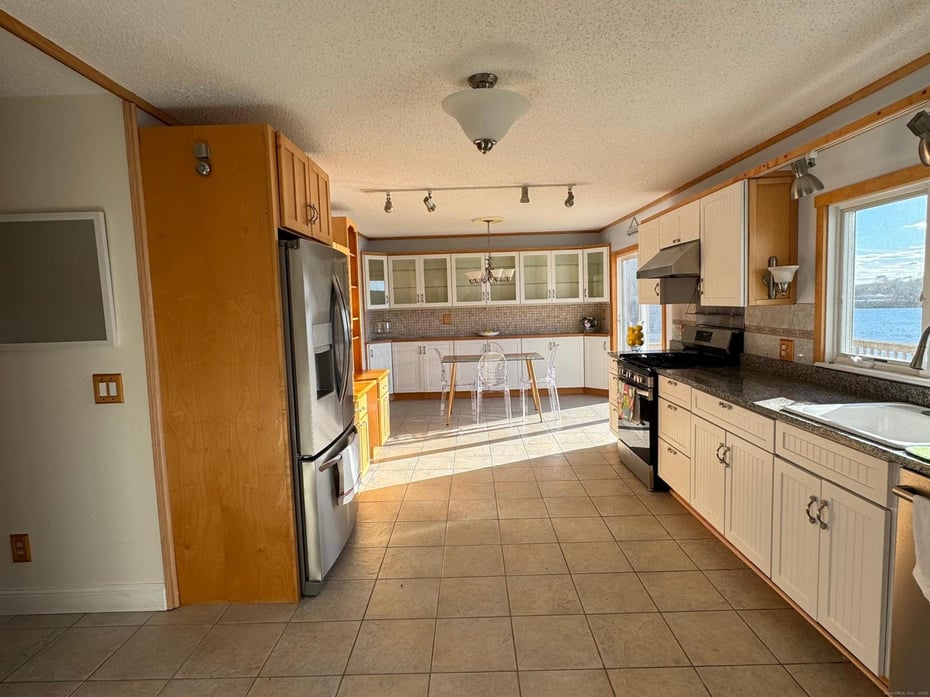 123 Seneca Drive Photo 8