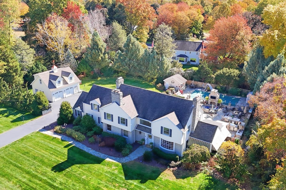 830 Bayberry Lane Photo 1