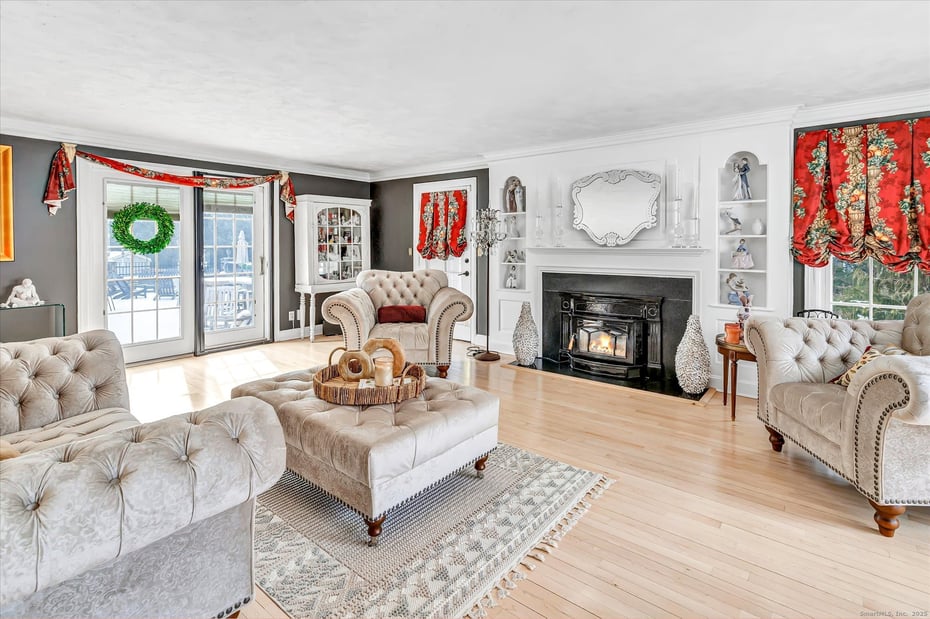 830 Bayberry Lane Photo 3