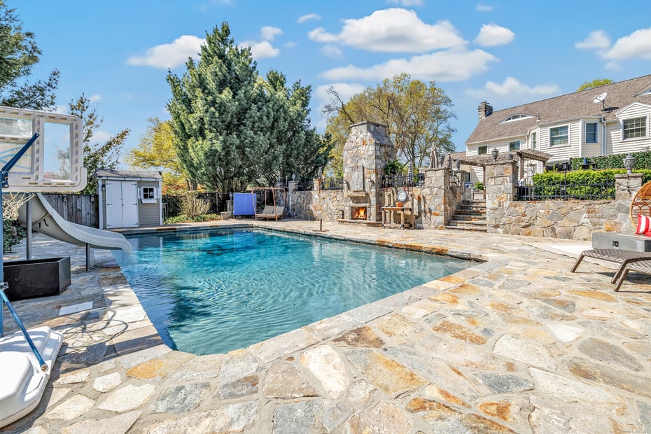 830 Bayberry Lane Photo 32