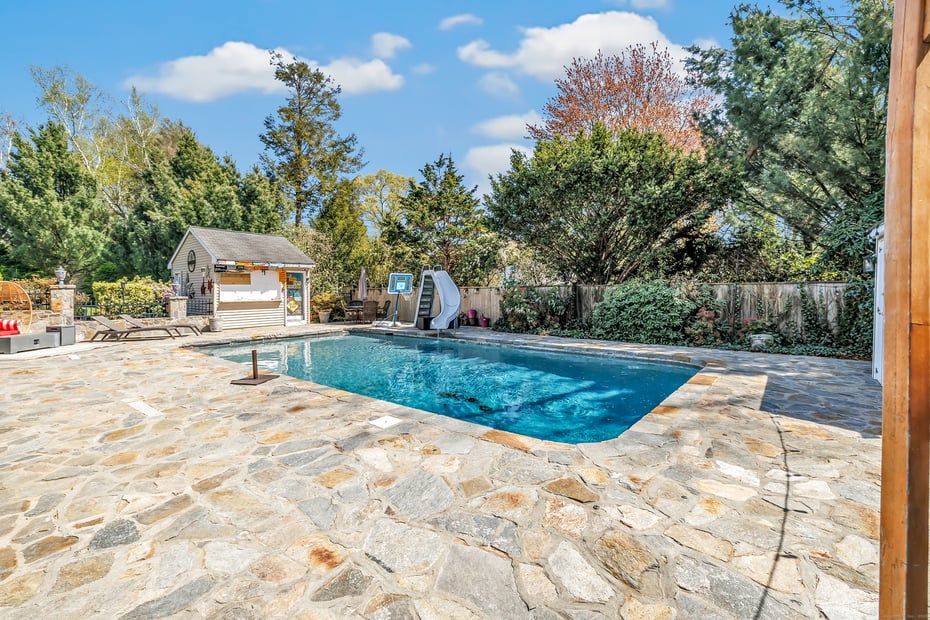 830 Bayberry Lane Photo 33