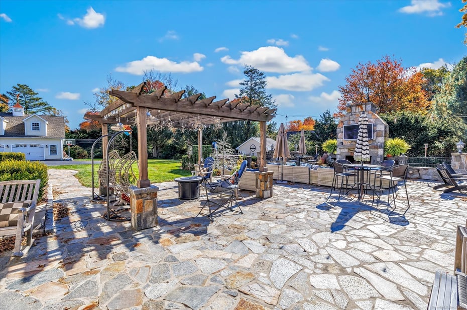 830 Bayberry Lane Photo 34