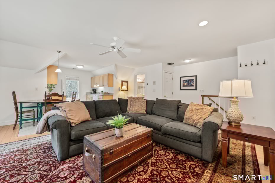 79 Chestnut Hill Road Photo 26