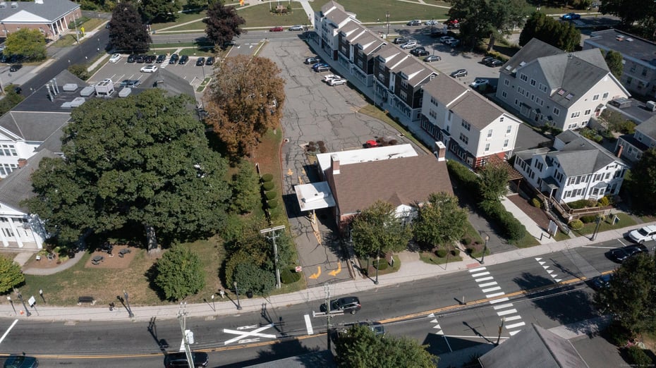 159 Greenwood Avenue Photo 3