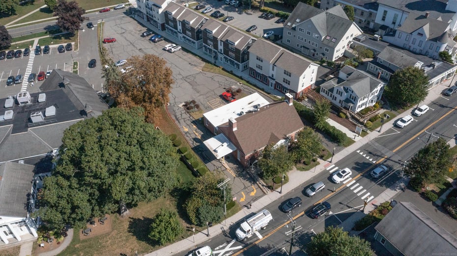 159 Greenwood Avenue Photo 4