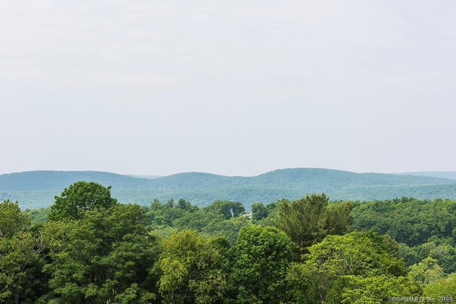 5 Tramita Court Photo 2