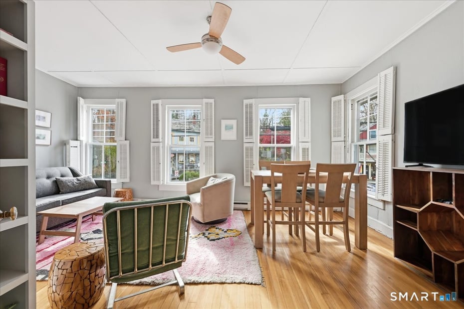 21 Main Street Photo 27