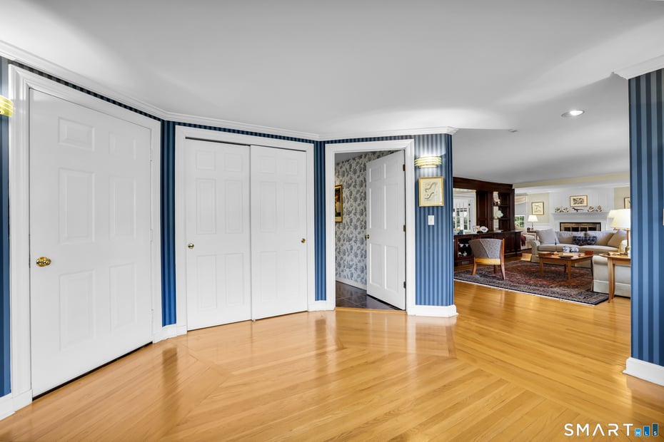 14 Old Orchard Road Photo 5