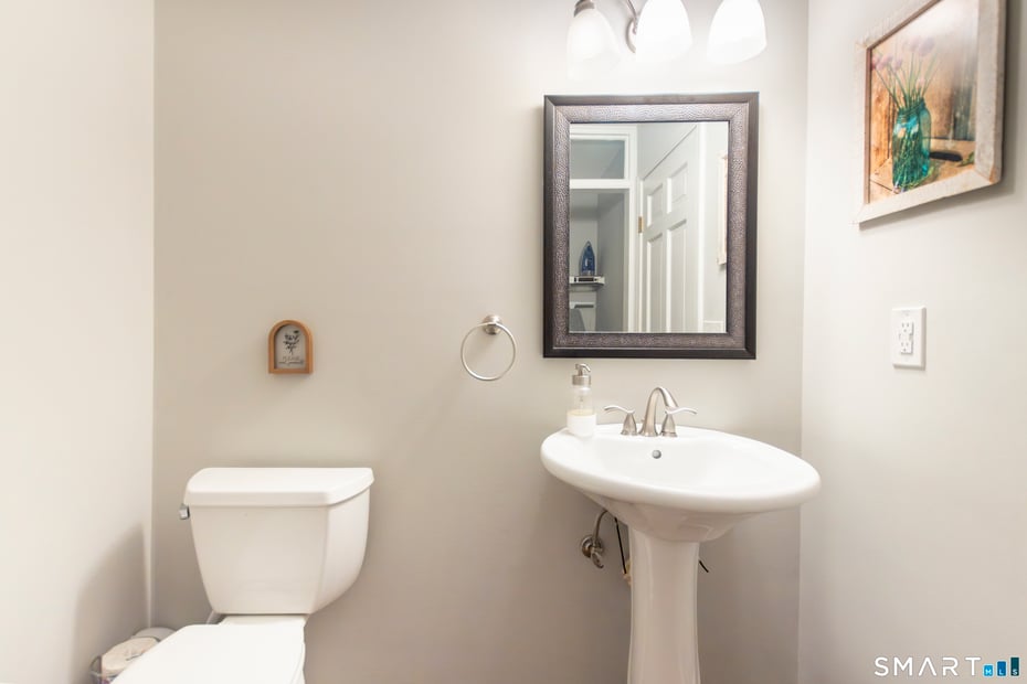 66 Heather Road Photo 25