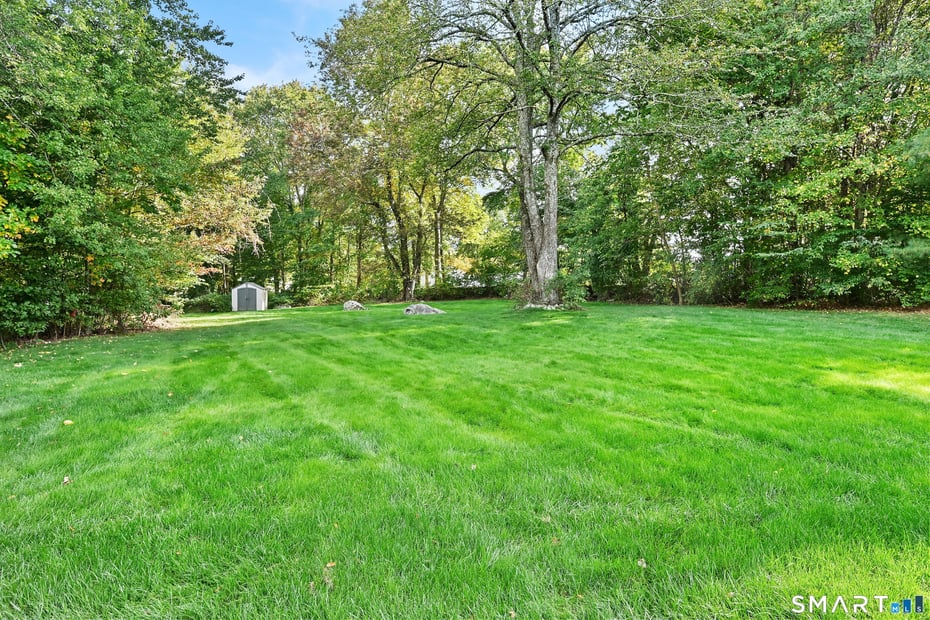 66 Heather Road Photo 32