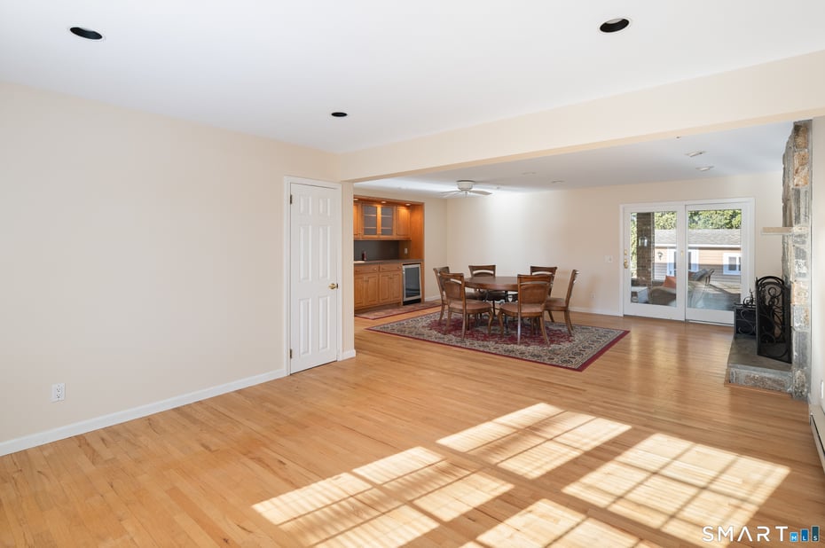 48 Lanell Drive Photo 5