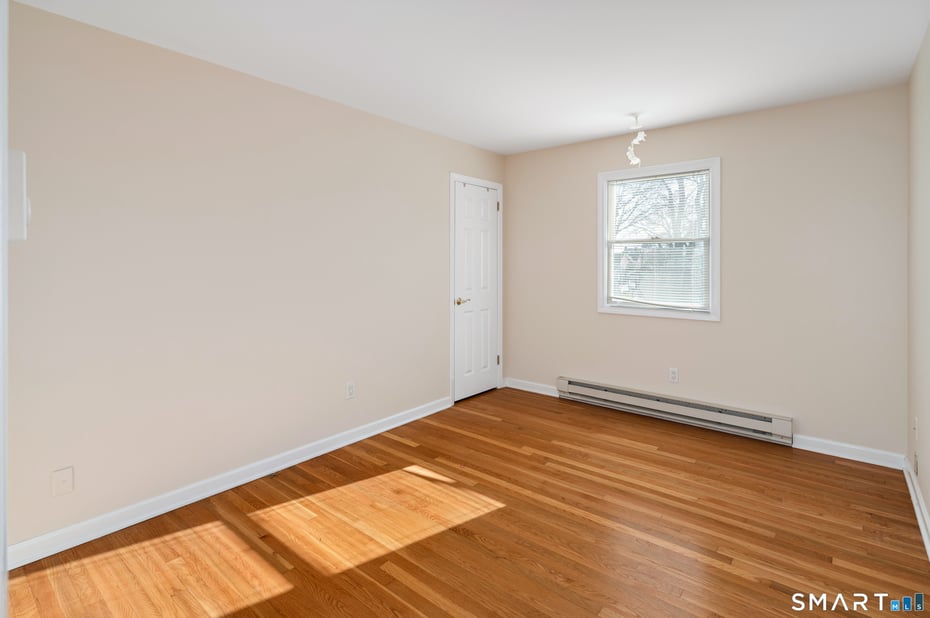 48 Lanell Drive Photo 7
