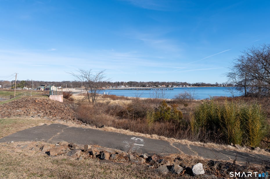 48 Lanell Drive Photo 20