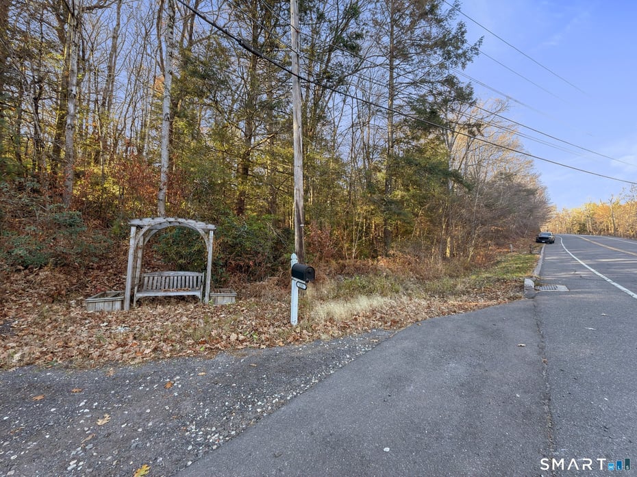 00 Hartland Boulevard Photo 2