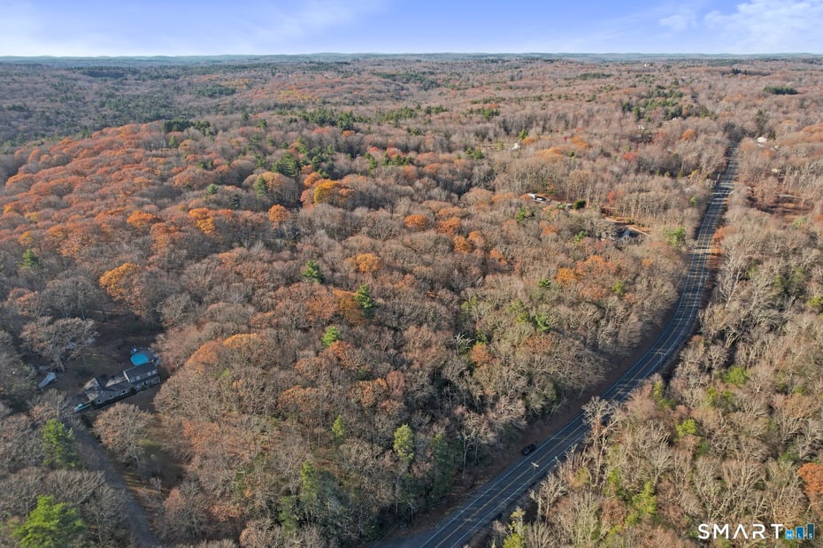 00 Hartland Boulevard Photo 3