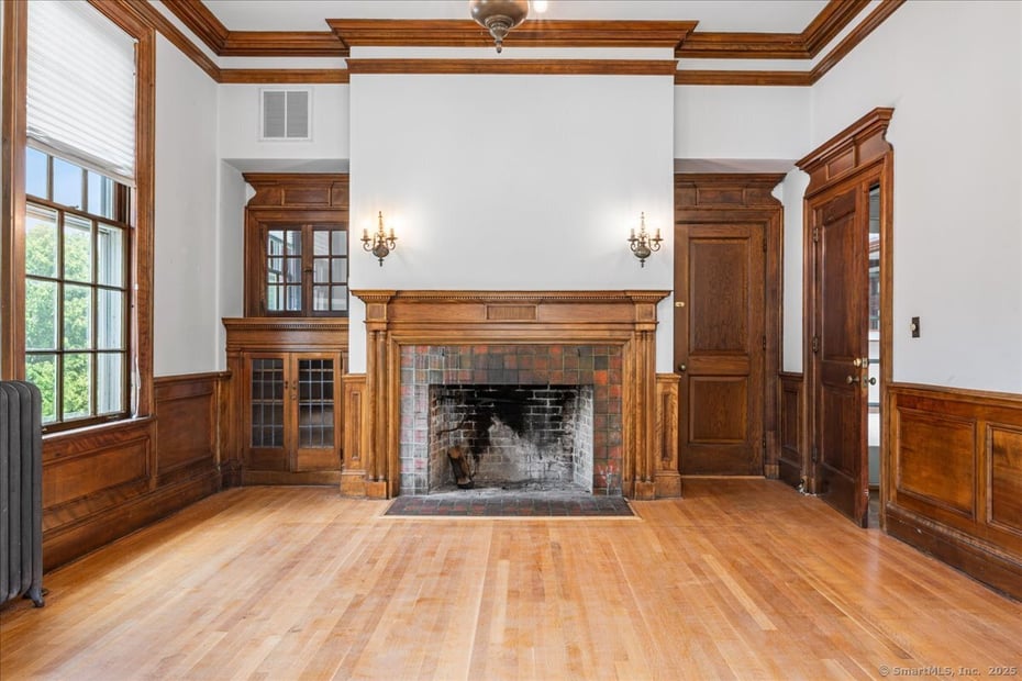 31 North Main Street Photo 12