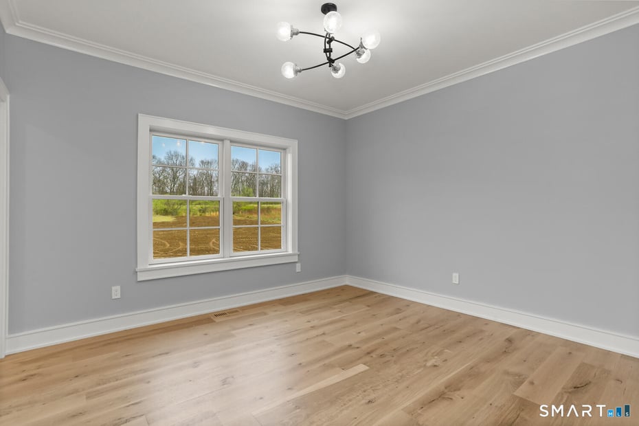 1025 Field Drive Photo 10