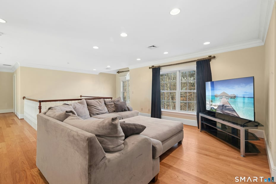 215 Old Mountain Road Photo 32