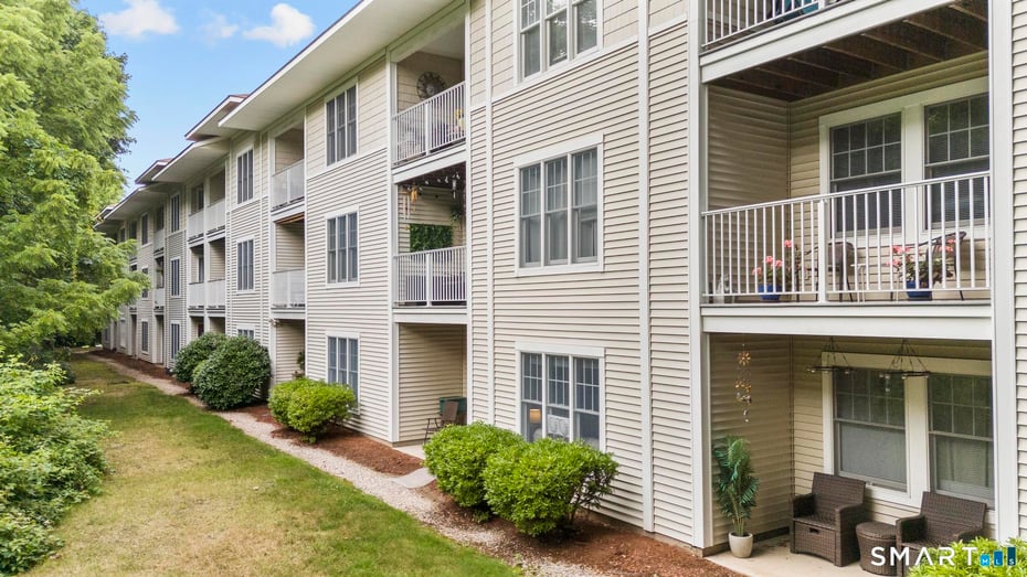 468 Main Street  #318 Photo 3