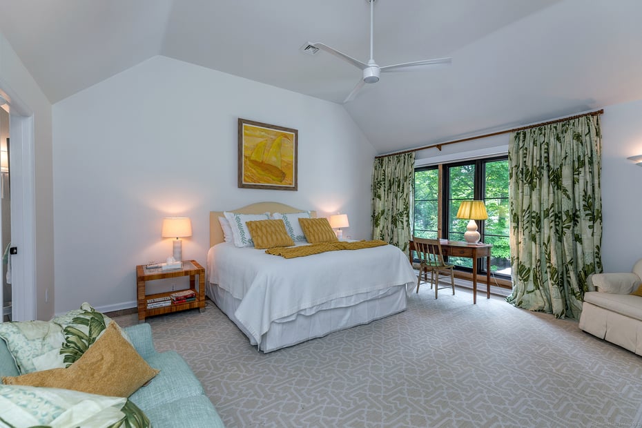 8 Heritage Island Road Photo 21