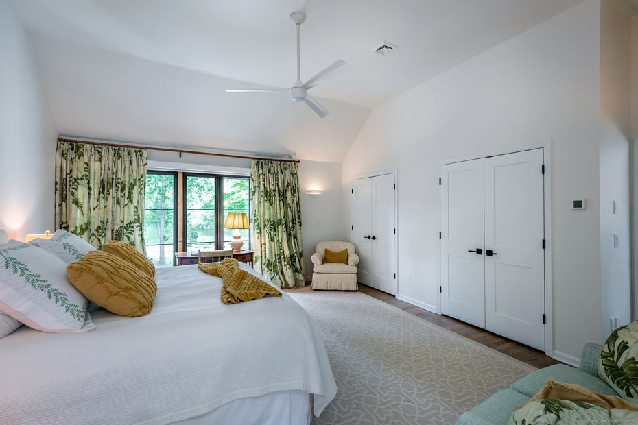 8 Heritage Island Road Photo 23