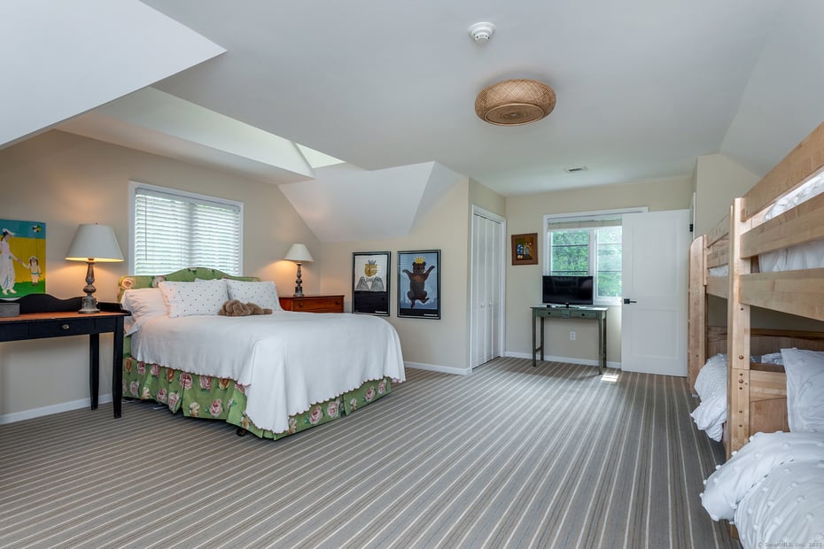 8 Heritage Island Road Photo 27