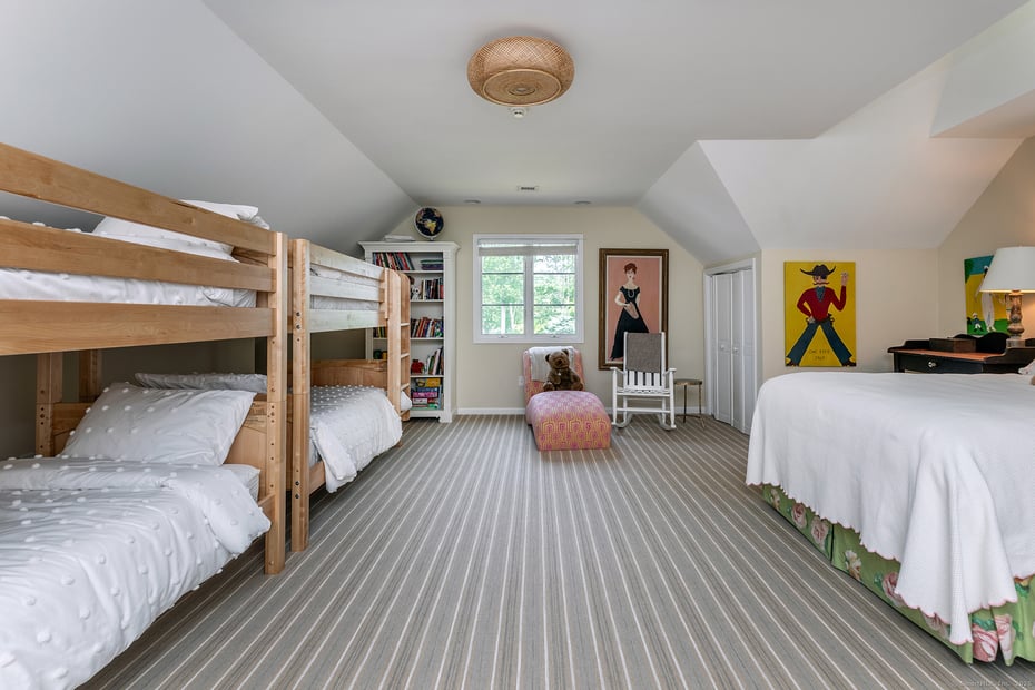 8 Heritage Island Road Photo 28