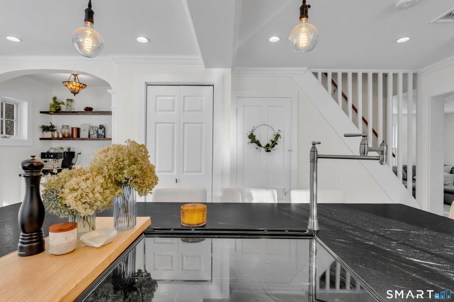 3 Ferry Road Photo 10