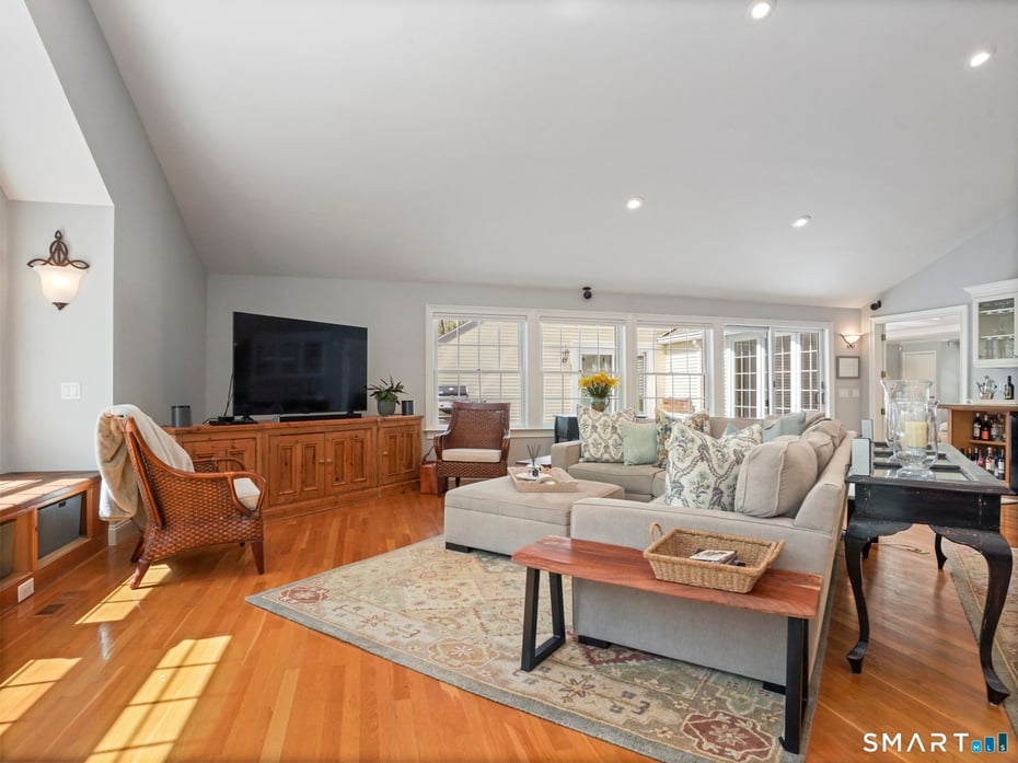 143 Old Boston Road Photo 7