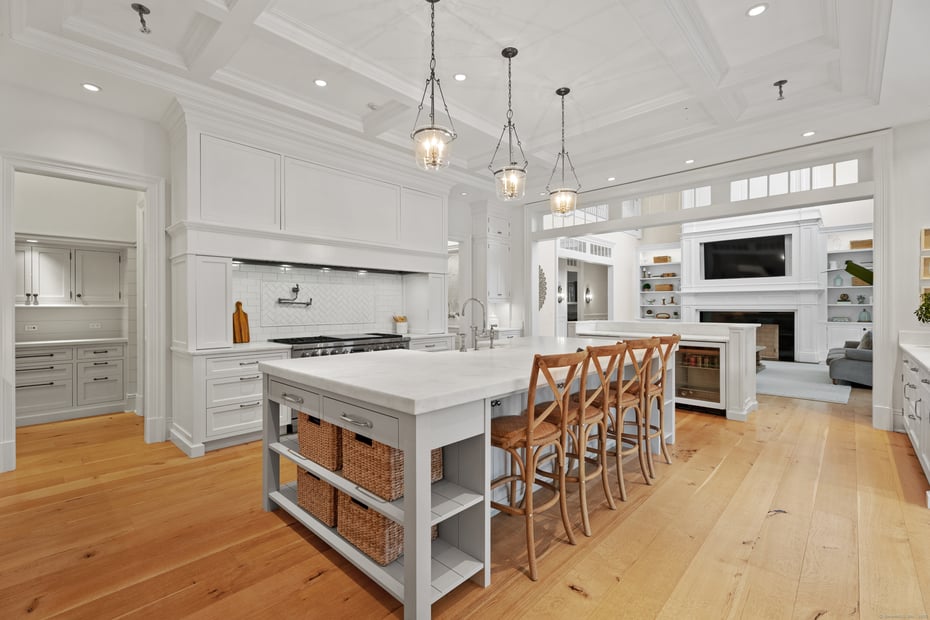 294 Maple Road Photo 8