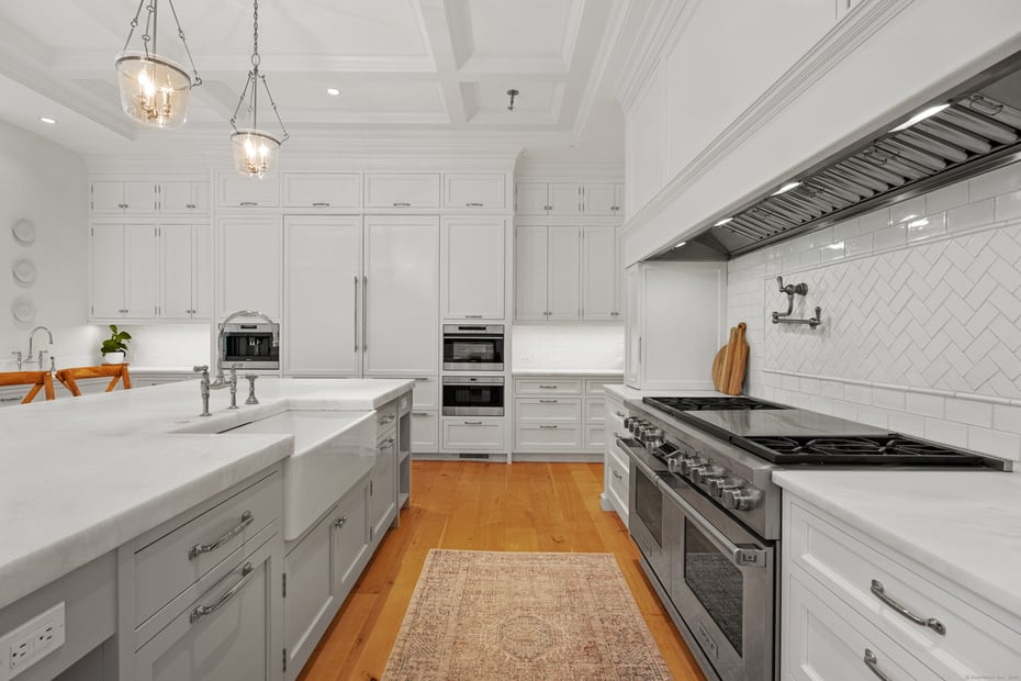 294 Maple Road Photo 9