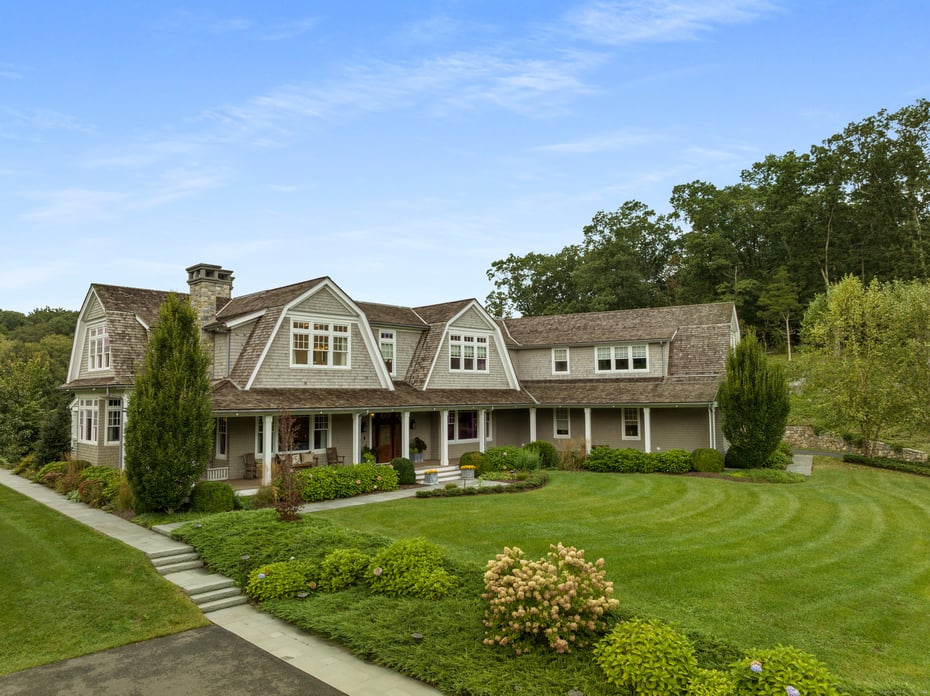 294 Maple Road Photo 2