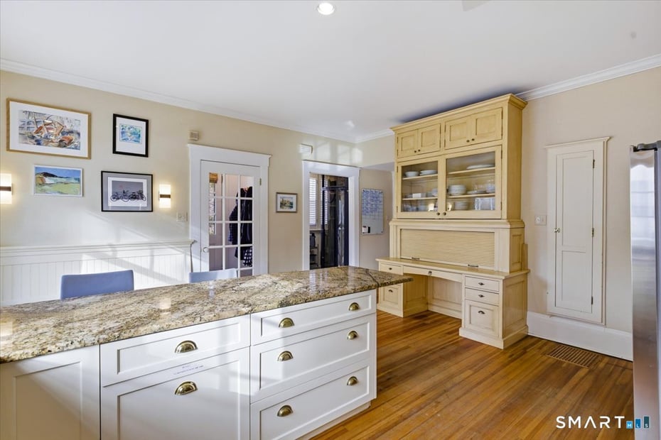 144 Edgehill Road Photo 12