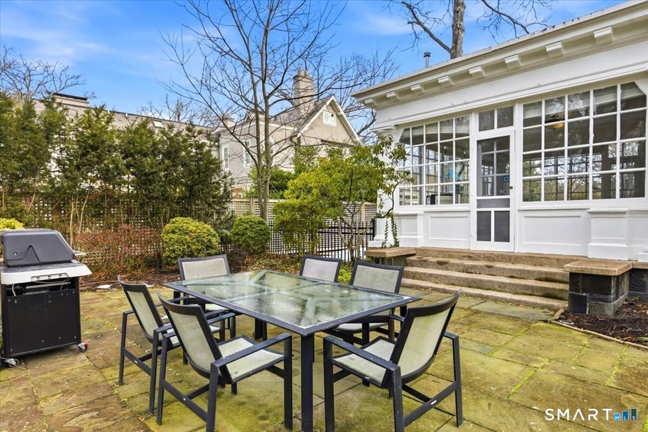 144 Edgehill Road Photo 32