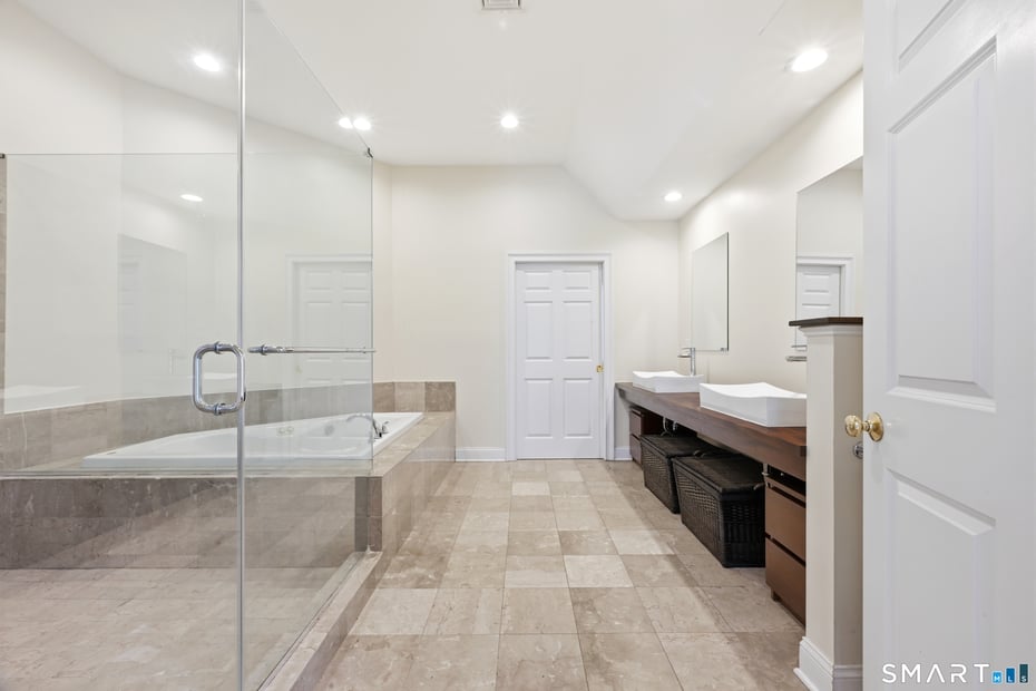 121 Watson Road Photo 26